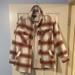 NWOT Women’s Sherpa Lined Shacket M